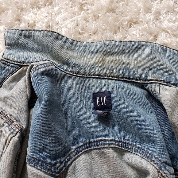 Gap medium wash distressed jean jacket - Picture 5 of 7